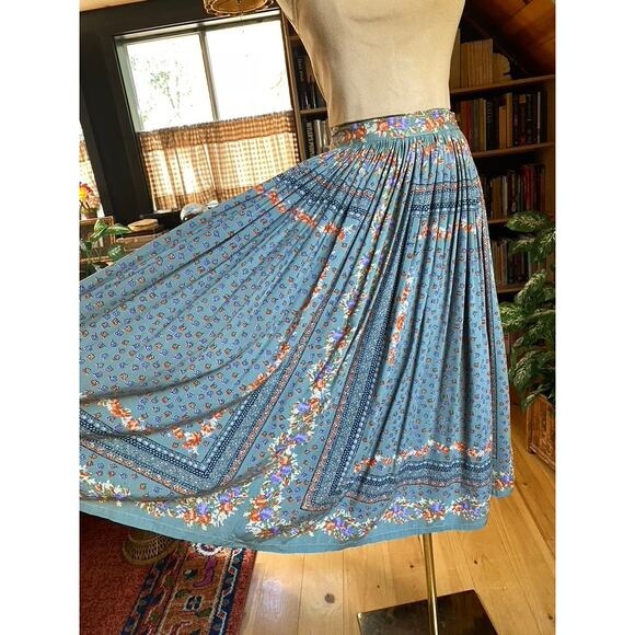 Vintage Skirt - Picture 3 of 8